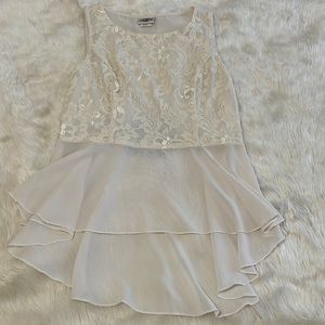 4/$25 Rod’s | cream lace accent tank top size small